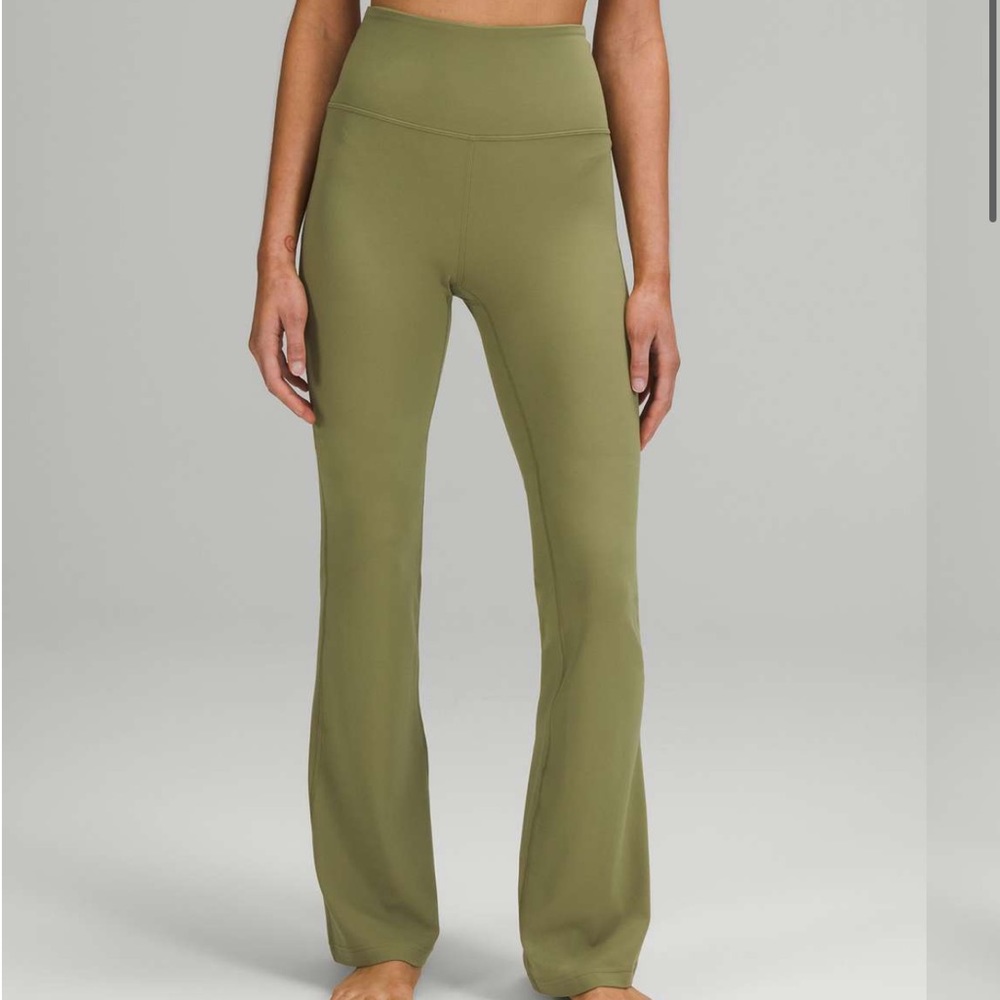 NWT lululemon Groove SHR Flare, Nulu™. Color BRZG. Size 12, 32.5”. Sold out!